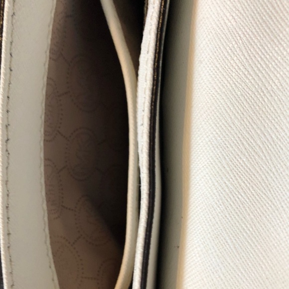 Michael Kors white crossbody bag - Picture 9 of 14